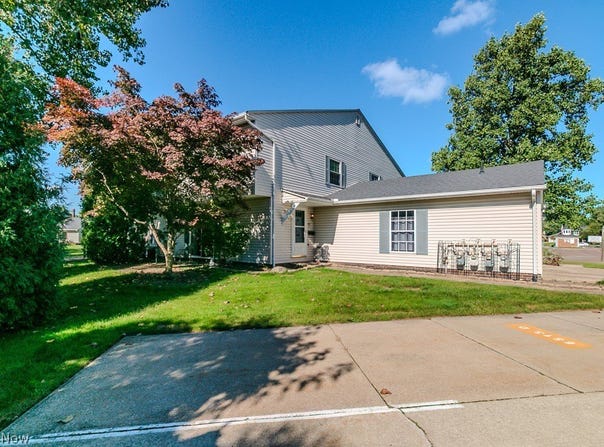 6813 Colonial Drive, Mentor, OH 44060