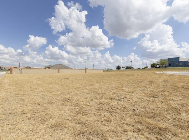 105 Juniors Pl, La Vernia, TX 78121