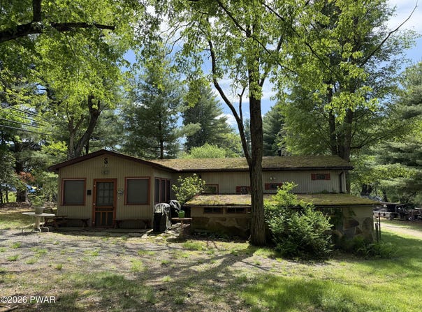 65 Cone Lane, Hawley, PA 18428