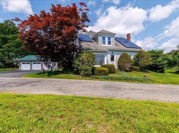 99 Lovett Rd, Oxford, MA 01540