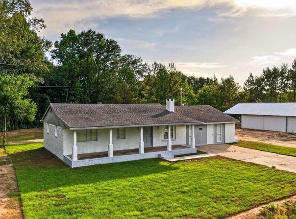 41 Dumas Bailey, Picayune, MS 39466