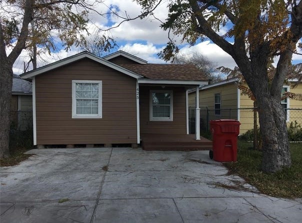 Robstown, TX 78380