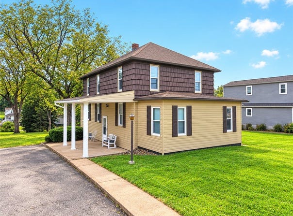 537 Elm St, Canonsburg, PA 15317