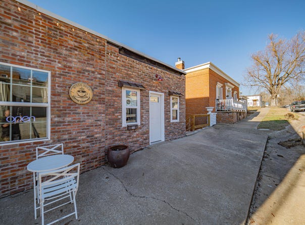 605 2nd St, Glasgow, MO 65254
