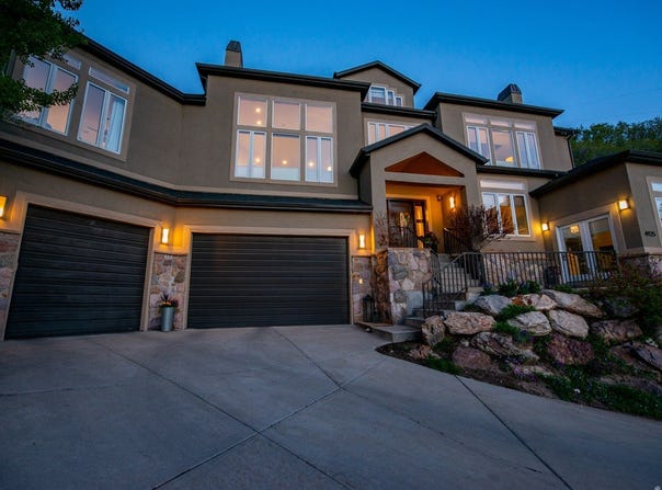 4925 S MOUNTAIN Ln, Salt Lake City, UT 84124