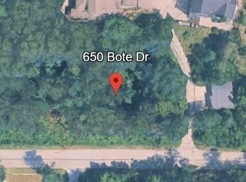 650 Bote Drive, Porter, IN 46304
