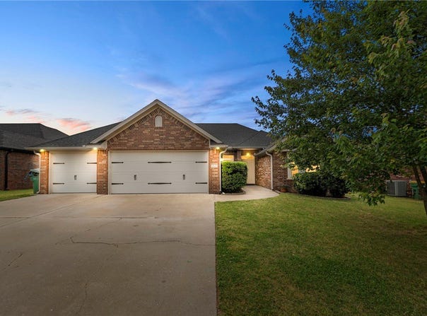 205 Callie Lane, Centerton, AR 72719
