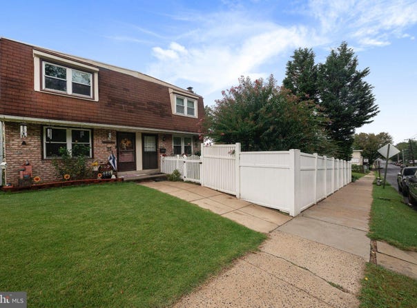 1126 N FRONT Street, READING, PA 19601