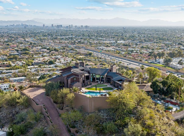 2106 E Kaler Drive, Phoenix, AZ 85020