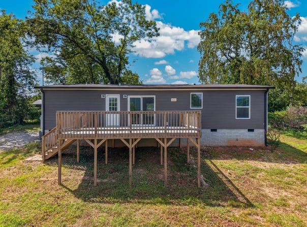 135 Gamble Lane, LaFollette, TN 37766