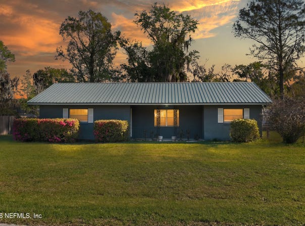 272 HARBOR Drive, Palatka, FL 32177