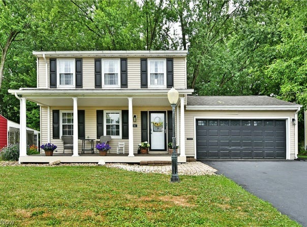 94 Camrose Drive, Niles, OH 44446