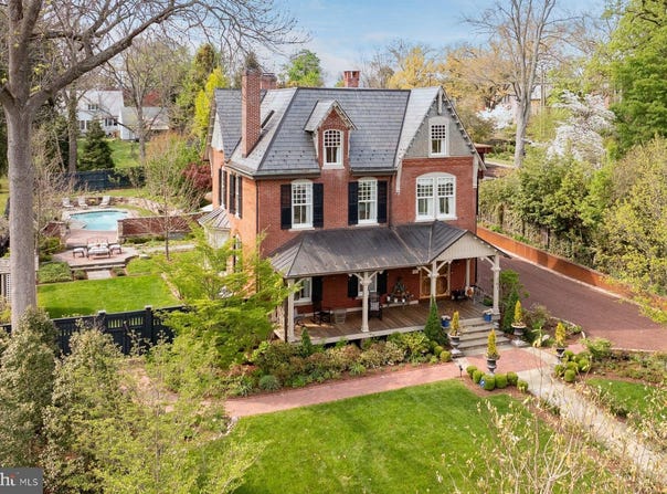 261 MAPLE Avenue, DOYLESTOWN, PA 18901