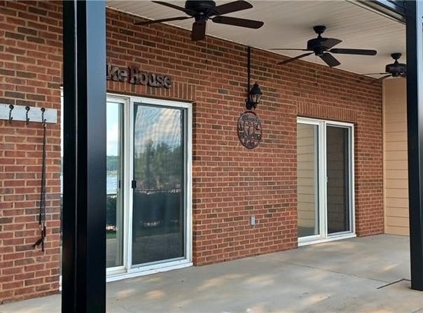111 LEE ROAD 802, VALLEY, AL 36854