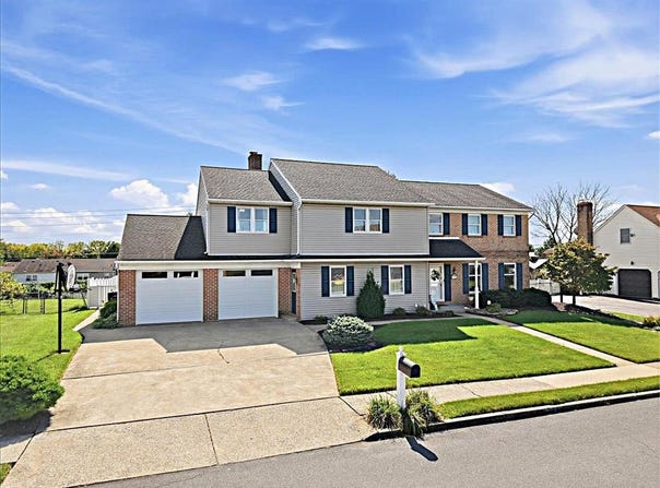 1920 Belleview Drive, Whitehall Twp, PA 18052