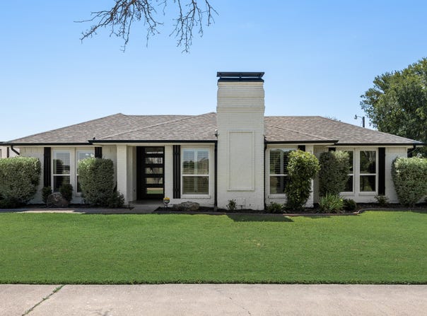 1301 Davis Lane, Terrell, TX 75160