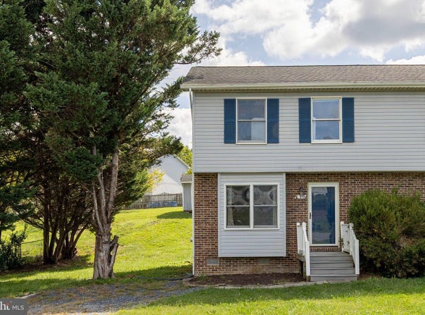 110 LAKERIDGE Drive, STEPHENS CITY, VA 22655