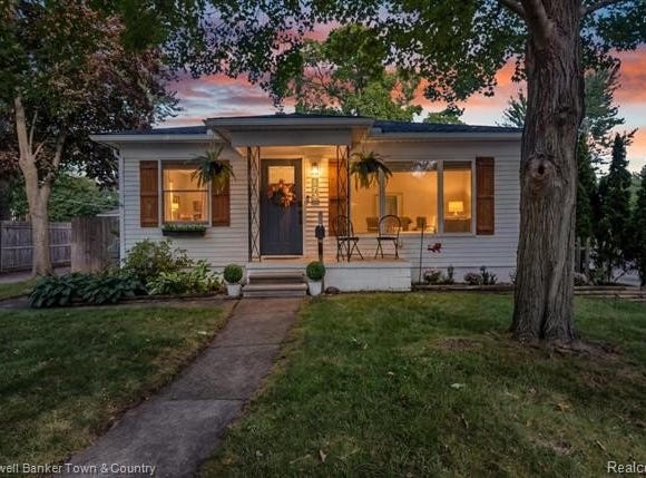 573 Parkland Boulevard, Clawson, MI 48017