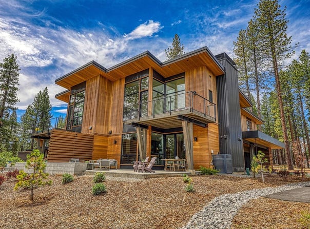 10097 Jakes Way, Truckee, CA 96161-2388