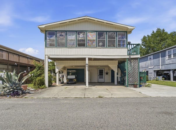 440 Meadowlark Dr., Surfside Beach, SC 29575