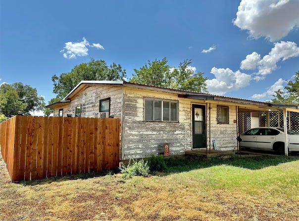 1133 W Parsonage Street, Winters, TX 79567