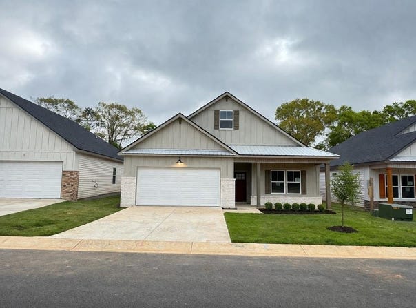 243 S Bend Avenue, Dothan, AL 36301