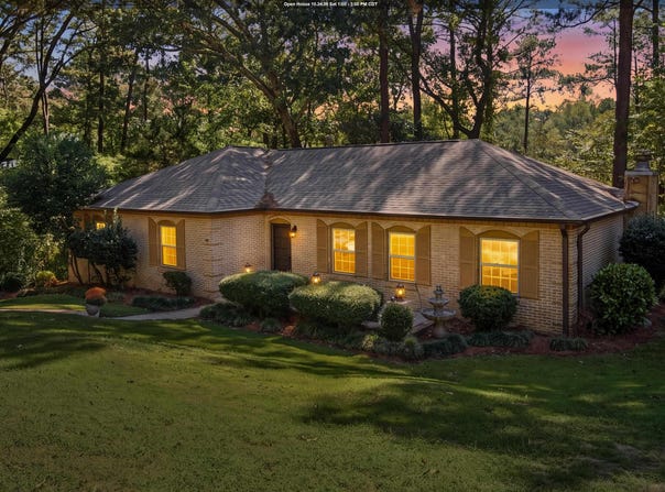 2454 GAWAIN DRIVE, HOOVER, AL 35226