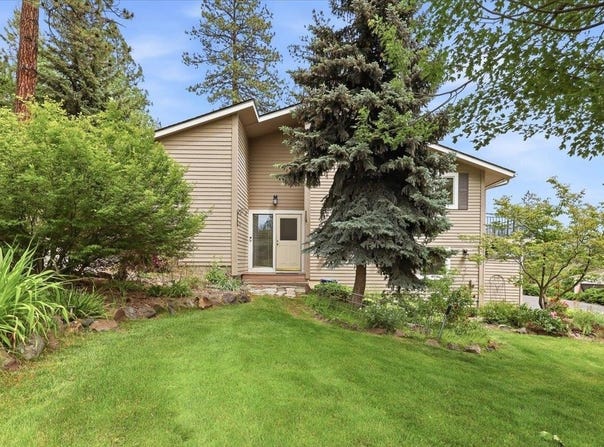 2319 E Casper Dr, Spokane, WA 99223