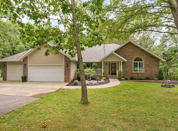 264 W Farm Road 82, Springfield, MO 65803