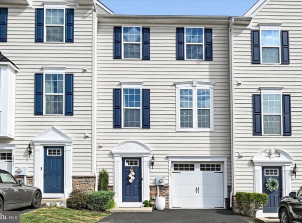 1815 HONEYSUCKLE CT, DOWNINGTOWN, PA 19335