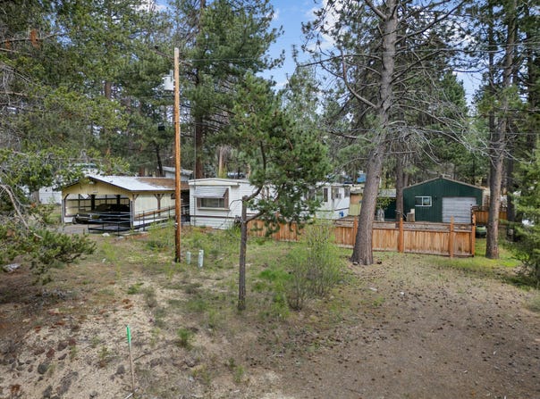137139 4th, Crescent, OR 97733