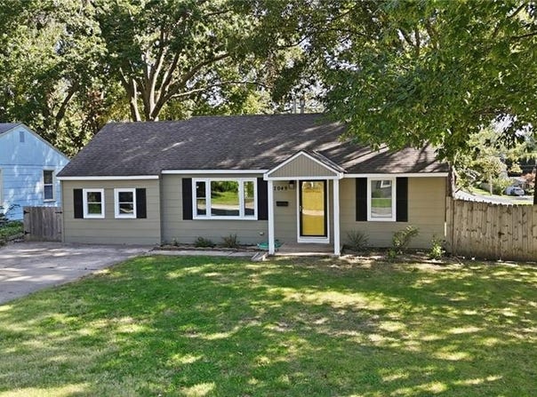 7049 Horton Street, Overland Park, KS 66204