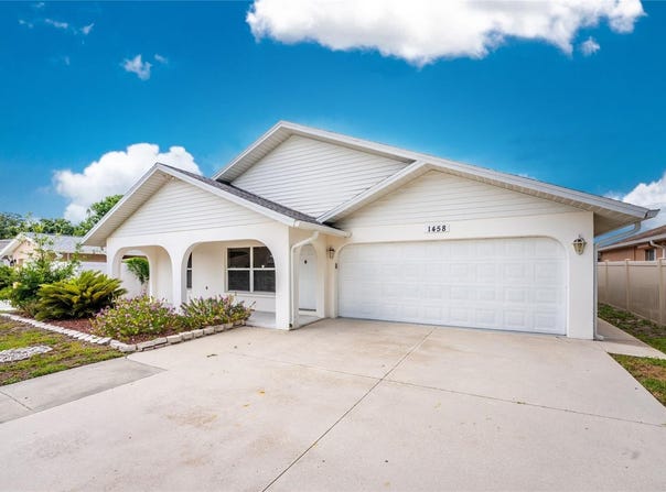 1458 STRADA D ARGENTO, VENICE, FL 34292