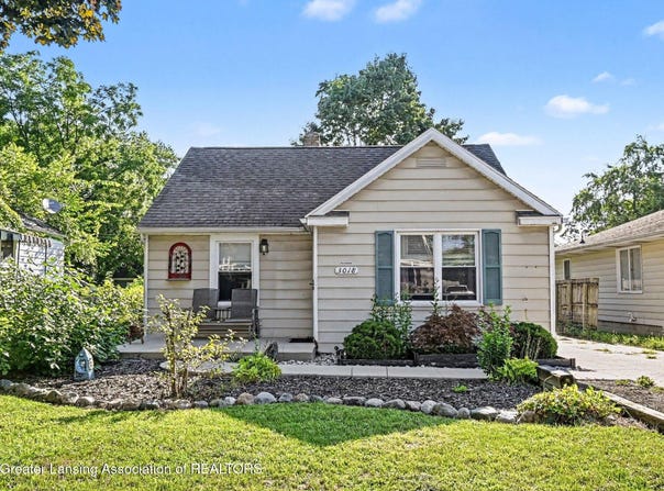 3018 Young Avenue, Lansing, MI 48906