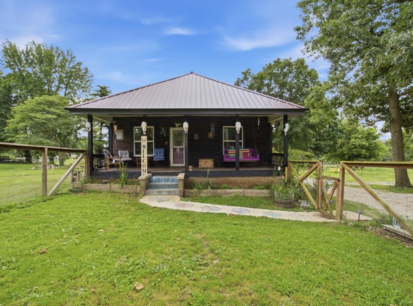 720 Linzee Boulevard, Pierce City, MO 65723