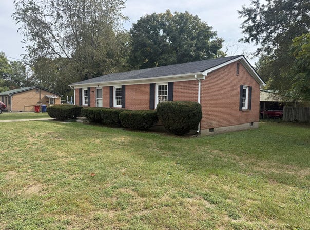 100 Brushwood Court, Berea, KY 40403