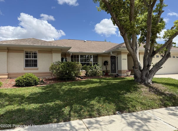 10381 Sandtrap Drive, Spring Hill, FL 34608