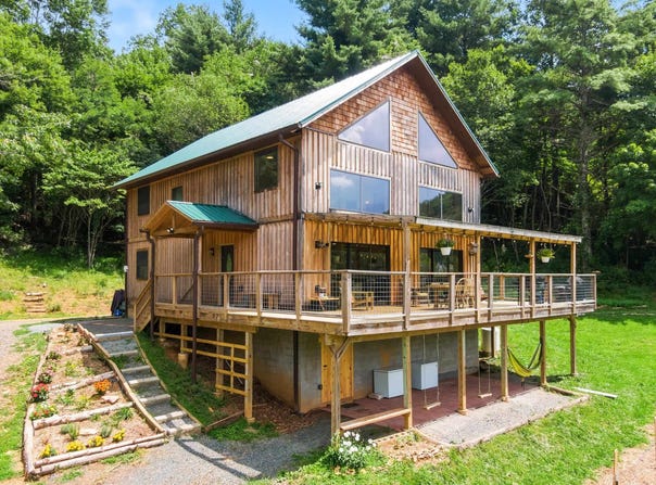 1591 Moles Road, Willis, VA 24380