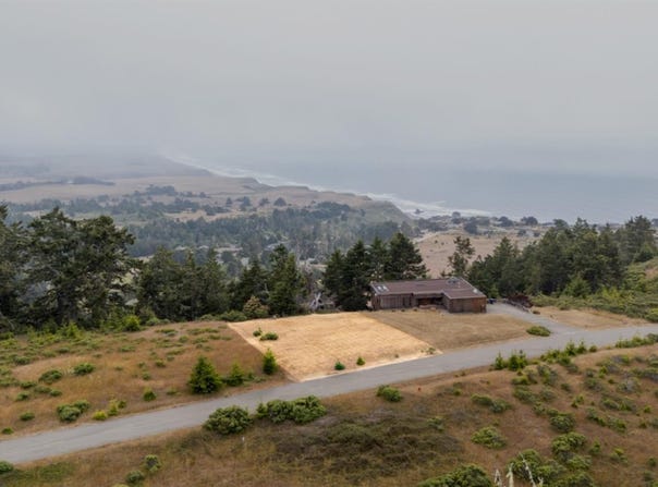 43471 Alta Mesa Road, Manchester, CA 95459