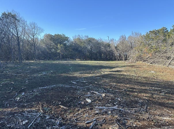 311 Park Rd, Bandera, TX 78003