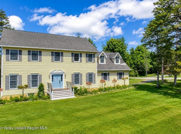 39 Summit Lane, Athens, NY 12015