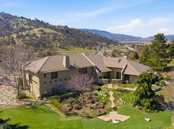 28221 Cumberland Road, Tehachapi, CA 93561