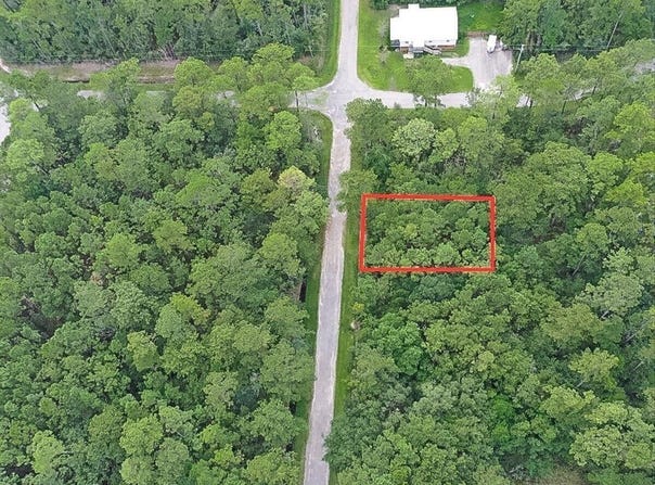 Tampa Circle, Pearlington, MS 39572
