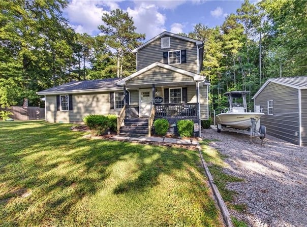 19251 Tomlin Hill Drive, Zuni, VA 23898