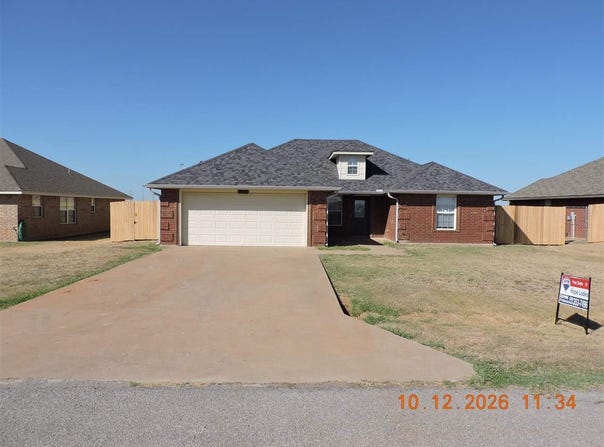 124 Arapaho, Geronimo, OK 73543