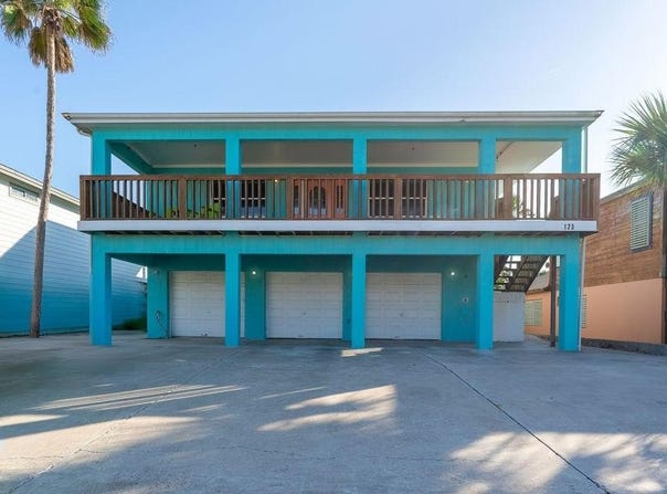 125 E Huisache St., South Padre Island, TX 78597