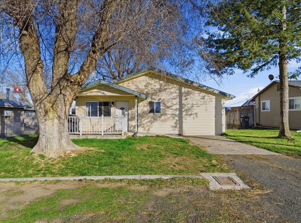 762 S 2nd Ave, Connell, WA 99326