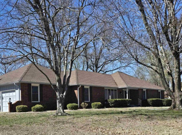1015 S Eighth Street, Clinton, MO 64735