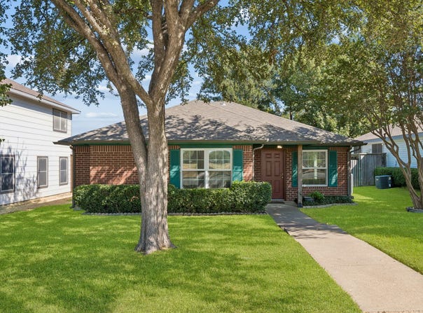 947 E Oakdale Road, Irving, TX 75060