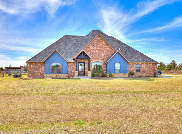 761 Cabin Road, Harrah, OK 73045